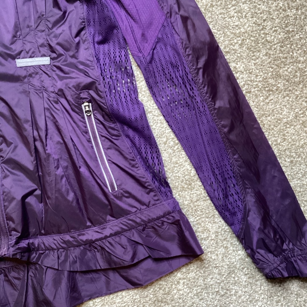 Lululemon Run: Wild Jacket Concord Grape Purple Nothin’ To Hide Mesh Wind Light - Picture 13 of 16